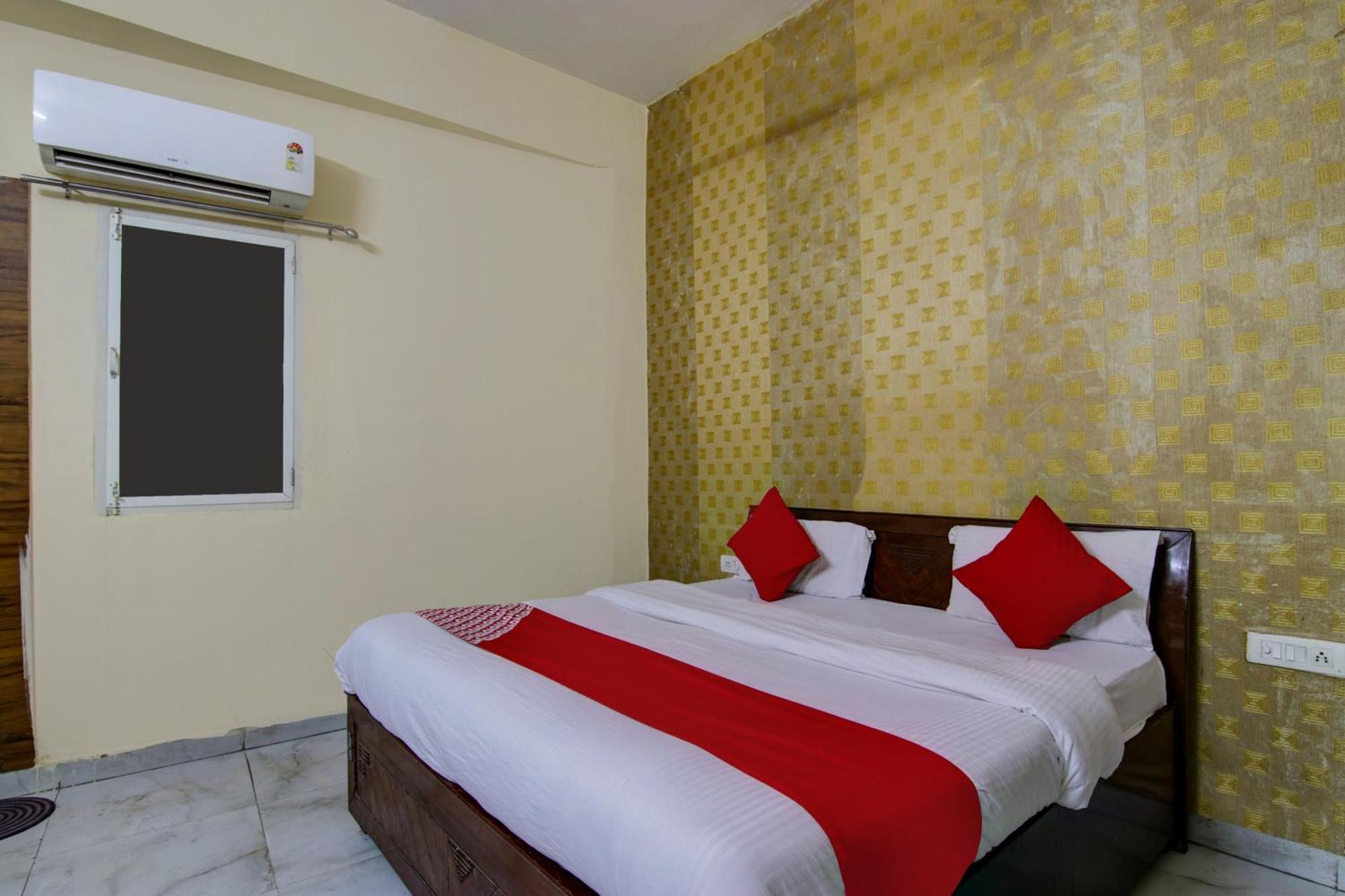 Hotel Yash House Yeni Delhi Dış mekan fotoğraf